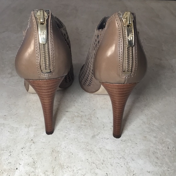 Marc Fisher Peddle Perforated Peep Toe Bootie Heel - Picture 7 of 11